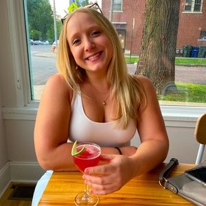 Meet your Posher, Jenna